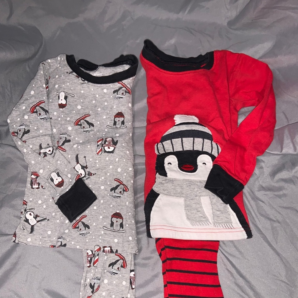 Carter’s 4 piece pajamas, Penguins